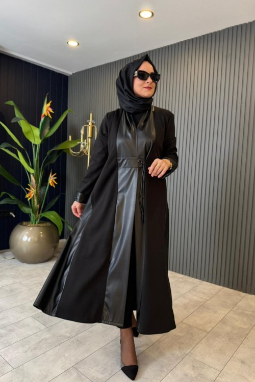 Deri Detaylı Belden Bağlamalı Kap Siyah