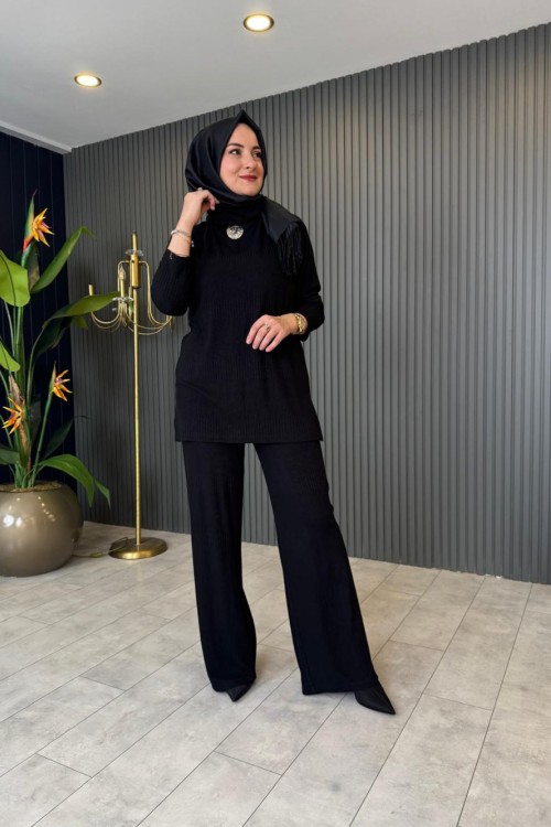 Balıkçı Yaka Kristal Detaylı Triko Takım Siyah