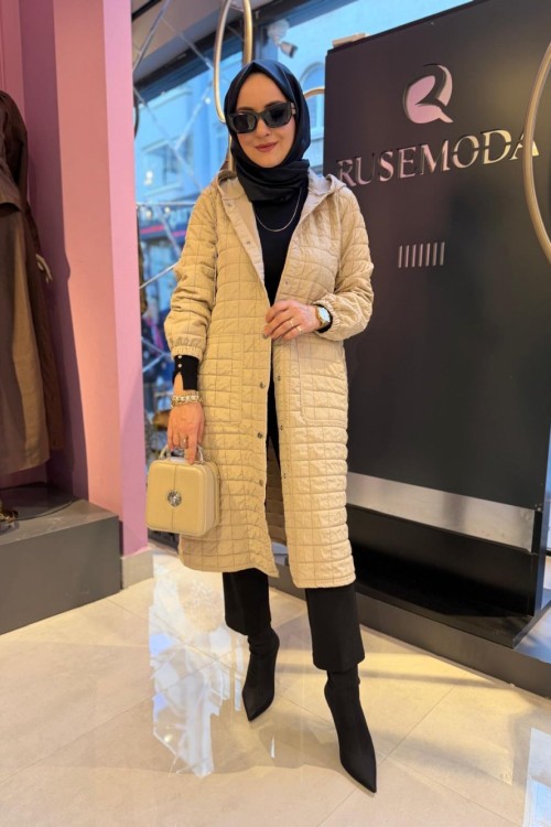 Kolları Lastikli Kapüşonlu Kap Bej