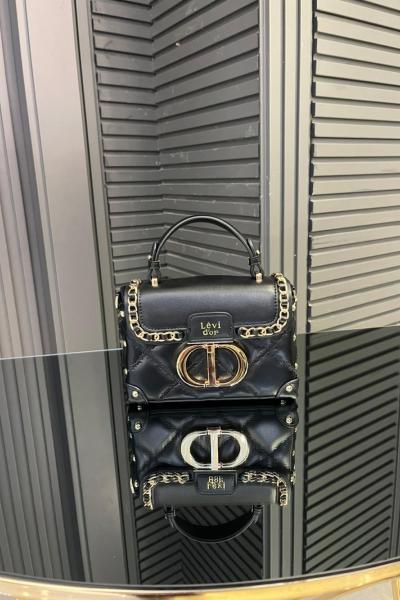 Zincir Detaylı Kulplu Çanta Siyah