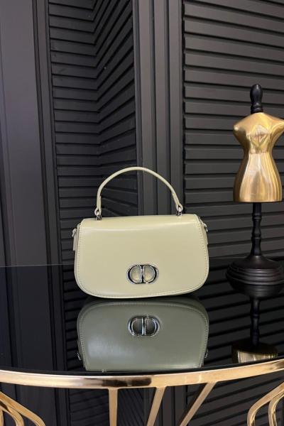 Gümüş Detaylı Kulplu Çanta Yeşil