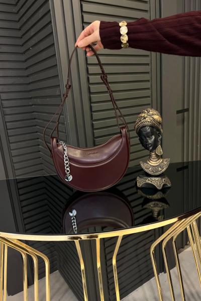 Metal Aksesuarlı Oval Çanta Bordo