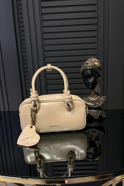 Kalp Detaylı Premium Çanta Bej