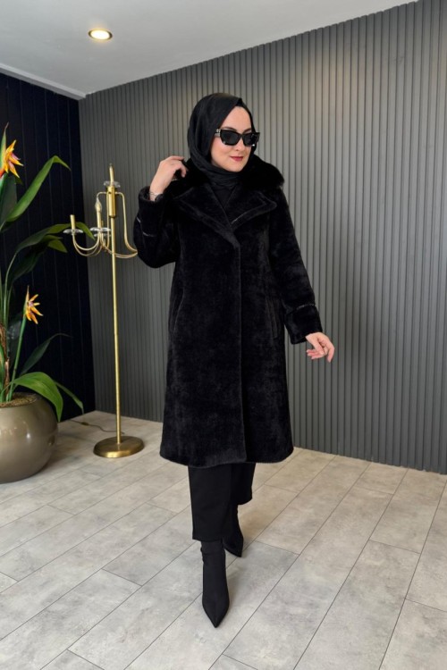 Yaka Kürk Detaylı Kaban Siyah