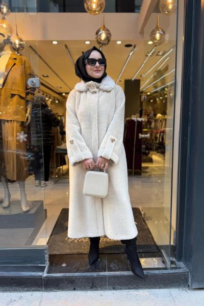 Yaka Kürk Detaylı Kuşaklı Angora Kaban Bej