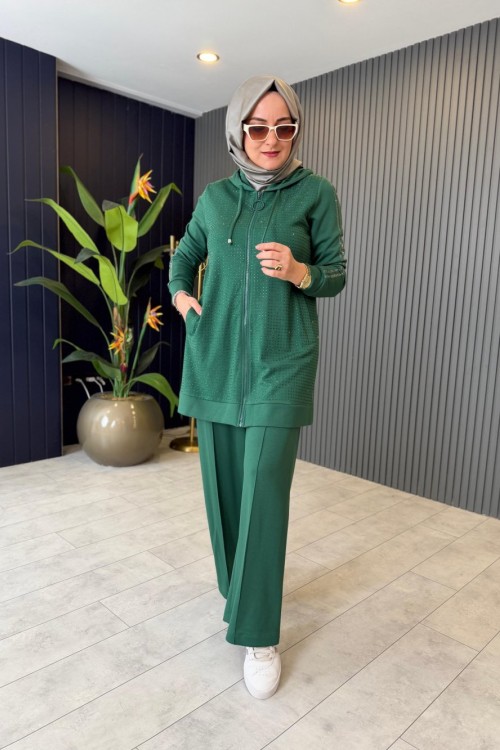 Pul Detaylı Premium  Pantolonlu Takım Benetton