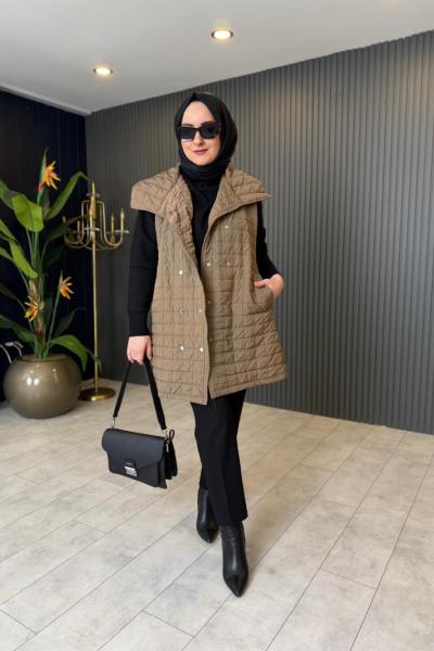 Çıtçıt Detaylı Kapitone Yelek Camel