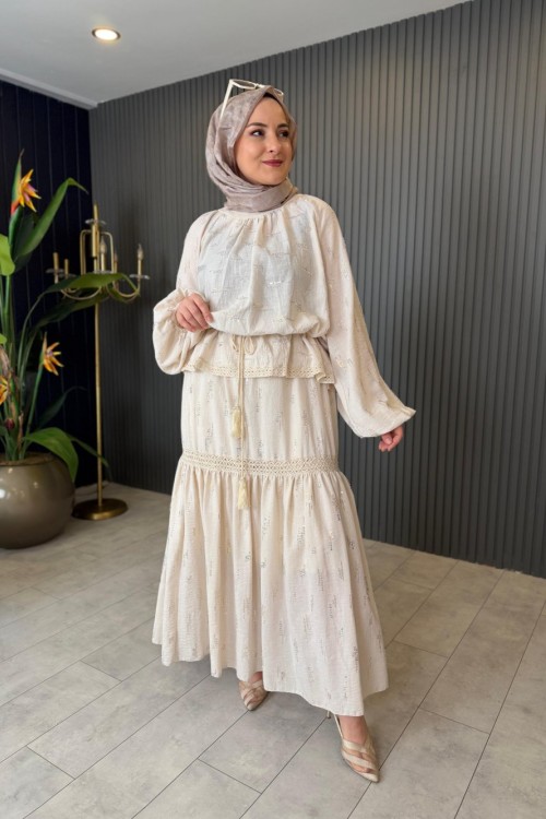 Dantel Detaylı Pullu Payet Etekli Takım Ekru