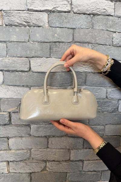 Charm Detaylı Baget Çanta Taş Rengi