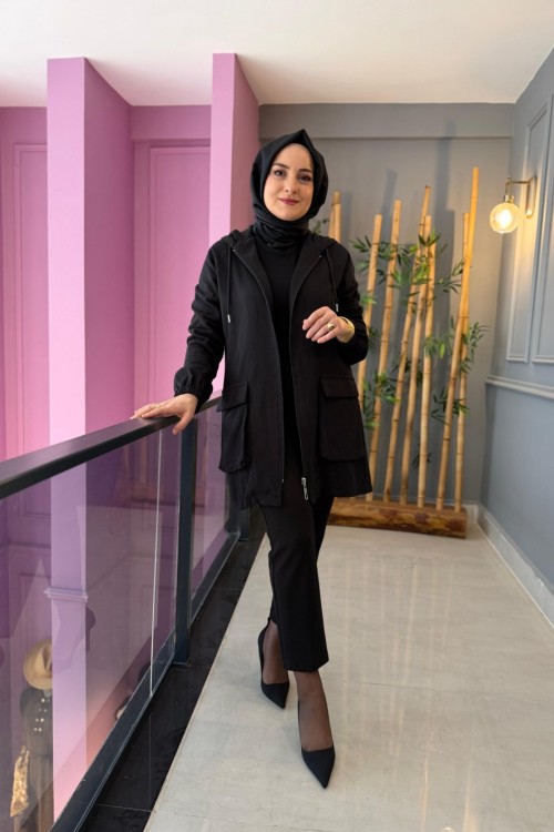 Kanguru Cep Detaylı Kapüşonlu Kap Siyah