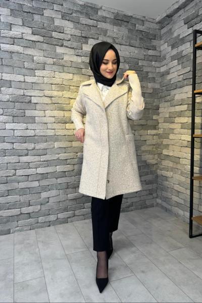 Kolları Saç Örgü Kapüşonlu Kaban Bej