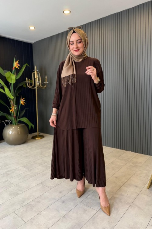 Piliseli Pantolonlu Takım Kahverengi Kahverengi