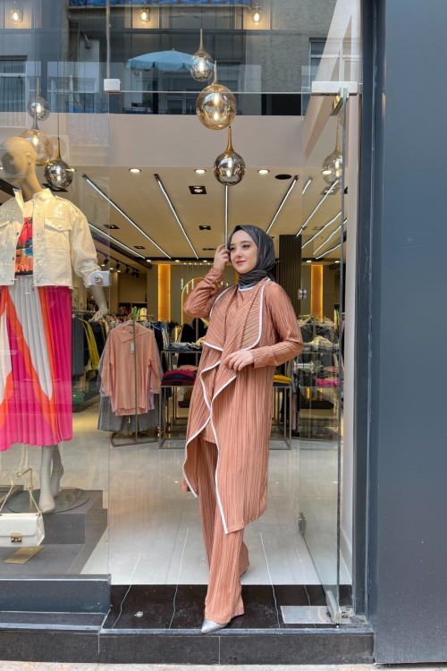 İnci Pantalonlu Takım Camel