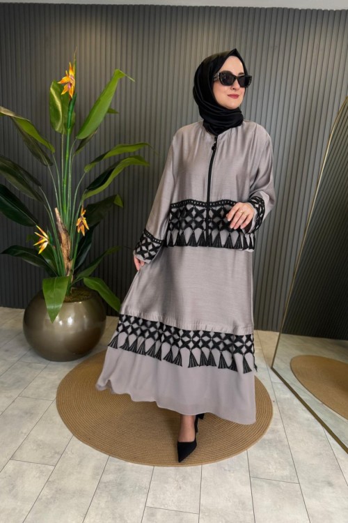 Püskül Detaylı Takım Gri