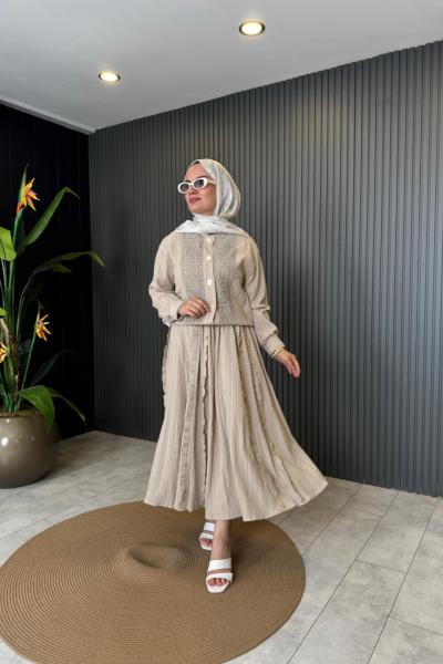 Önü Güpür Eteği Şeritli Takım Taş Rengi