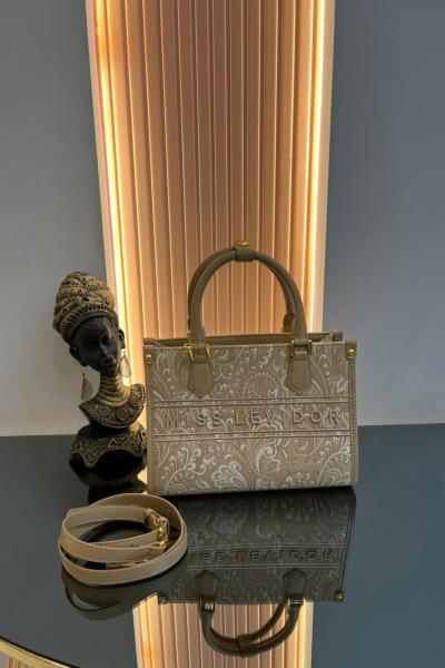 Nakış Detaylı El Çantası Vizon