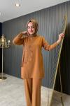 Önü Lase Yaprak Detaylı Pantolonlu Takım Camel