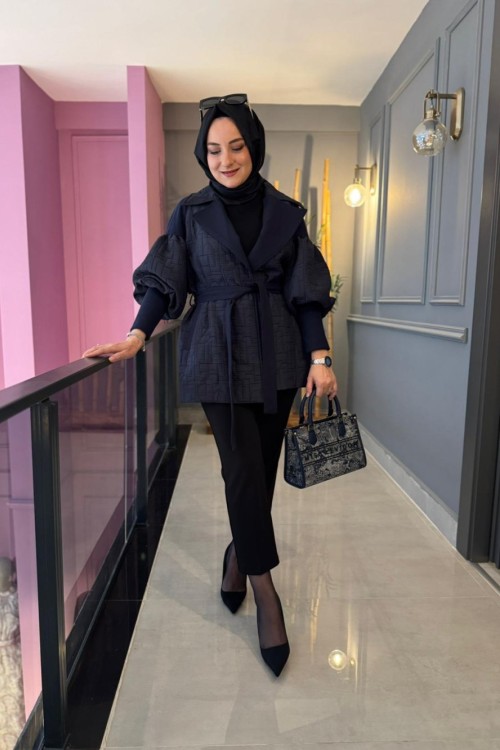 Omuzu Ve Kolu Ribana Detaylı Kısa Ceket Lacivert