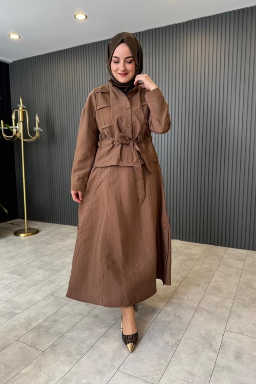 Ceketi Kafes Detaylı Eteğinin Yanları Düğmeli Takım Vizon