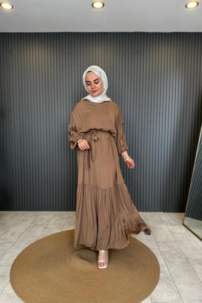 Belden Kuşaklı Büzgü Detaylı Elbise Kakao
