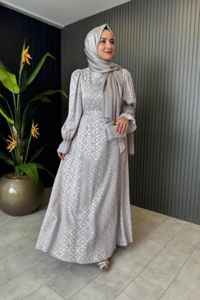 Kolları İnci İşlemeli Elbise Gri