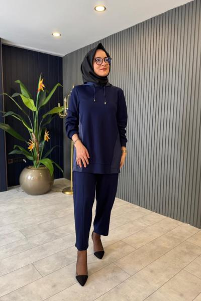 Saten Detaylı Carmen Takım Lacivert