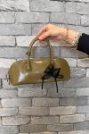 Charm Detaylı Baget Çanta Yeşil