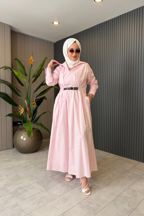 Karen Elbise Pembe